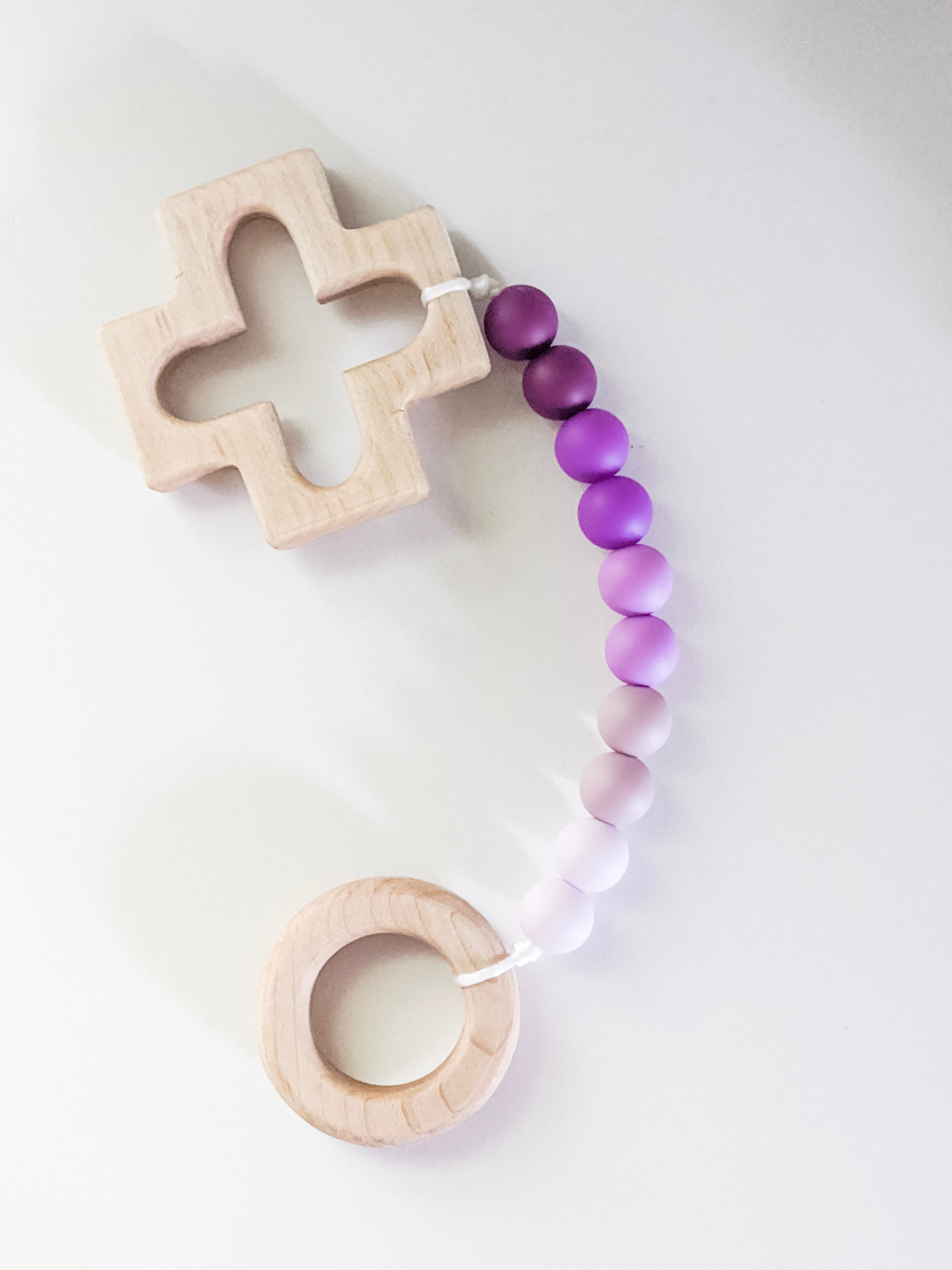 Catholic baptism gift in purple ombre: silicone bead strand with wooden cross and ring